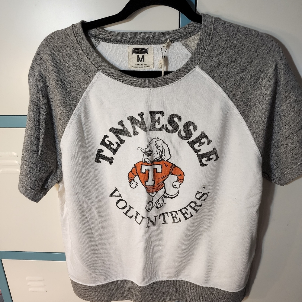 Tennessee top